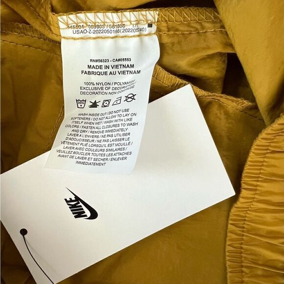 Nike Club Men's Lightweight Woven Pants - Picture 7 of 11